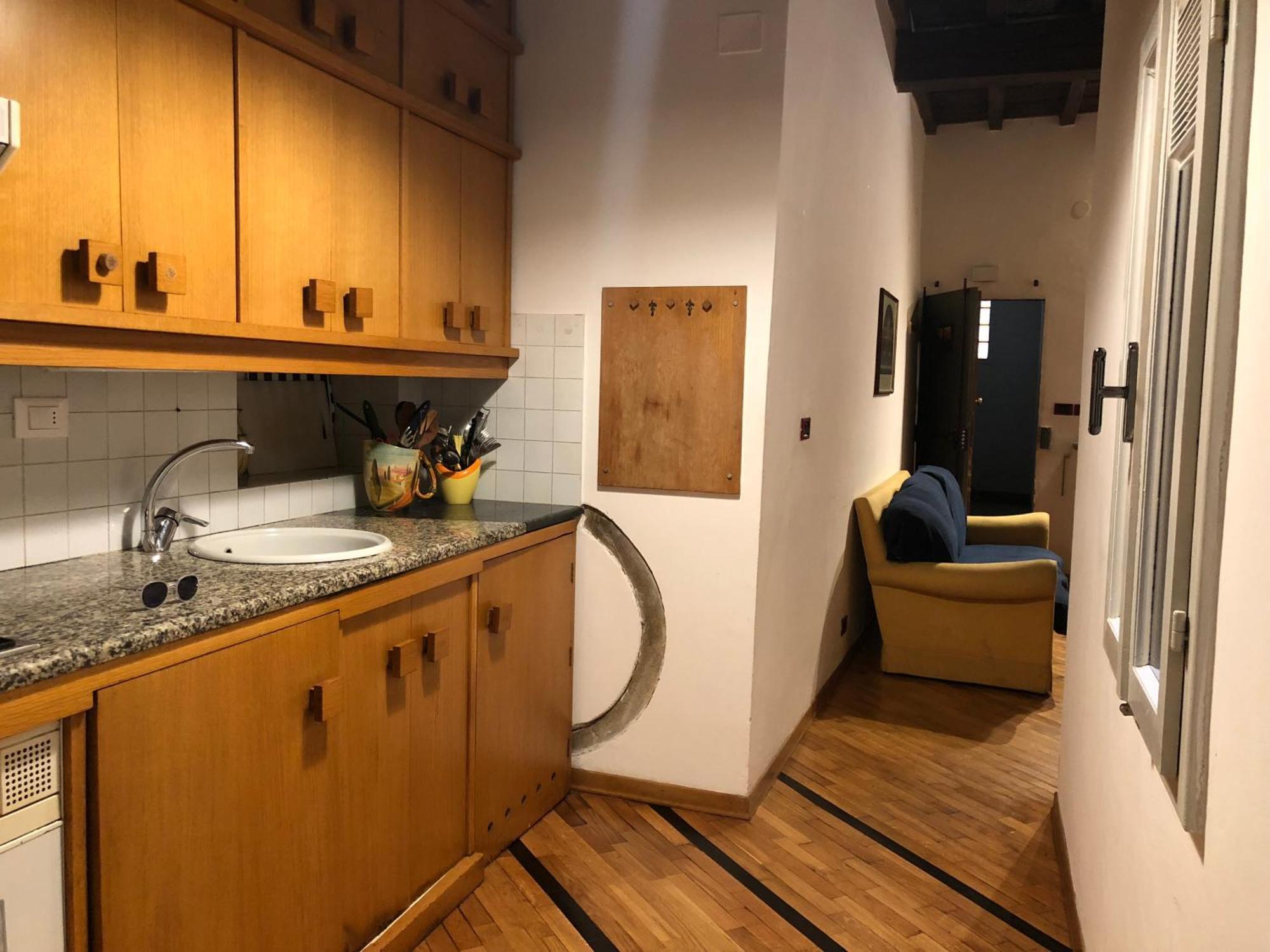 Apartment Coach 8